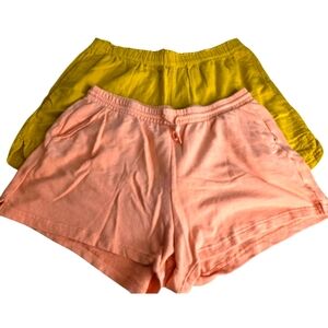 2 Pairs Old Navy Shorts XL Very Nice Summer Casual AV-2051